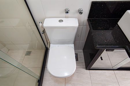 Casa à venda com 587m², 3 quartos e 4 vagas Casa à venda com 587m², 3 quartos e 4 vagasBanheiro 1