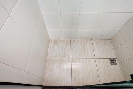 Casa à venda com 587m², 3 quartos e 4 vagas Casa à venda com 587m², 3 quartos e 4 vagasBanheiro 1