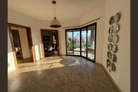 Apartamento à venda com 3 quartos, 255m² em Vila Suzana, São Paulo