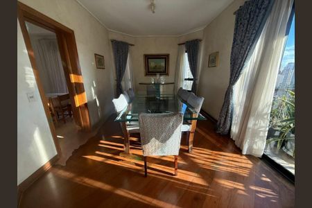 Apartamento à venda com 3 quartos, 255m² em Vila Suzana, São Paulo