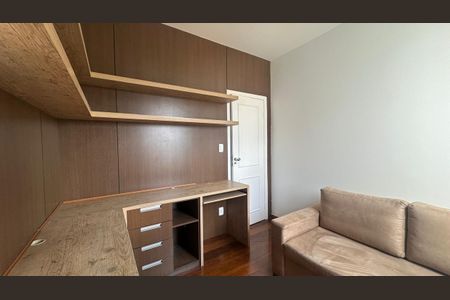 Apartamento à venda com 95m², 3 quartos e 2 vagasQuarto 