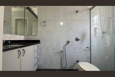 Apartamento à venda com 95m², 3 quartos e 2 vagasBanheiro 