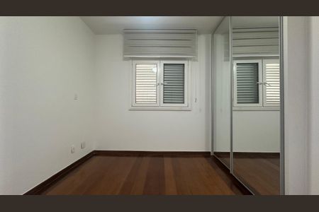 Apartamento à venda com 95m², 3 quartos e 2 vagasQuarto 
