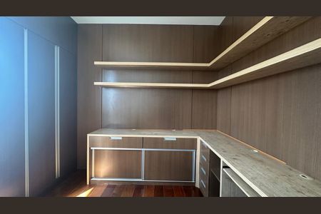 Apartamento à venda com 95m², 3 quartos e 2 vagasQuarto 