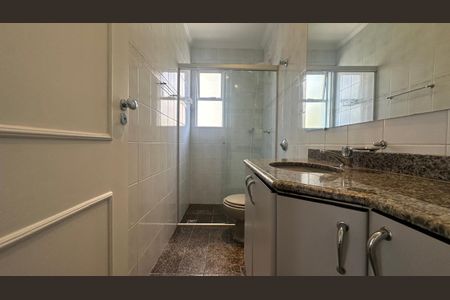 Apartamento à venda com 95m², 3 quartos e 2 vagasBanheiro 