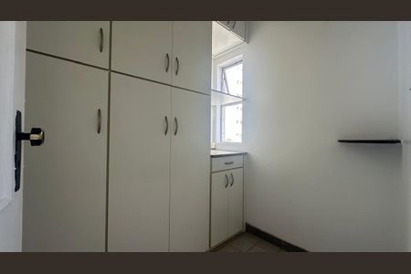 Apartamento à venda com 95m², 3 quartos e 2 vagasQuarto de serviço
