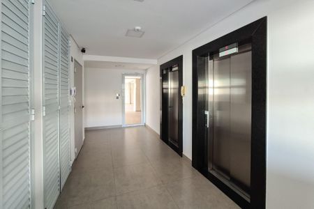 Apartamento à venda com 54m², 2 quartos e 1 vagaÁrea comum - hall
