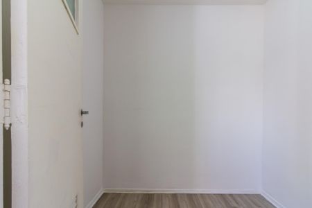 Apartamento à venda com 92m², 2 quartos e 2 vagas Apartamento à venda com 92m², 2 quartos e 2 vagasQuarto de Serviço