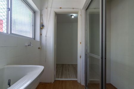 Apartamento à venda com 92m², 2 quartos e 2 vagas Apartamento à venda com 92m², 2 quartos e 2 vagasÁrea de Serviço