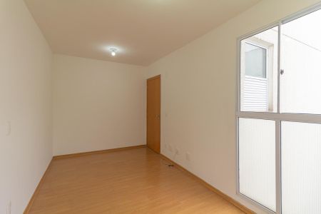 Sala de apartamento para alugar com 2 quartos, 56m² em Igara, Canoas