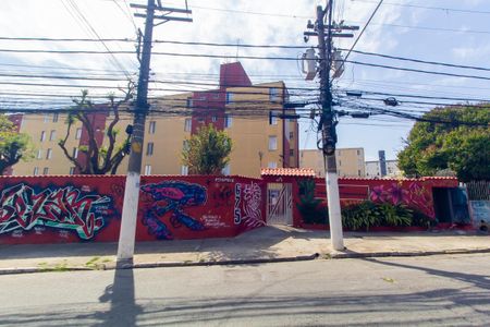 Apartamento à venda com 45m², 2 quartos e 1 vaga Apartamento à venda com 45m², 2 quartos e 1 vagaFachada