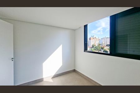 Apartamento à venda com 143m², 4 quartos e 3 vagas Apartamento à venda com 143m², 4 quartos e 3 vagasSuíte 1
