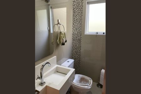 Casa à venda com 192m², 3 quartos e 3 vagas Casa à venda com 192m², 3 quartos e 3 vagasLavabo 1