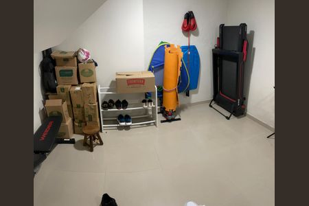 Casa à venda com 192m², 3 quartos e 3 vagas Casa à venda com 192m², 3 quartos e 3 vagasÁrea Externa