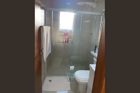 Casa à venda com 192m², 3 quartos e 3 vagas Casa à venda com 192m², 3 quartos e 3 vagasBanheiro do Quarto Suíte 1