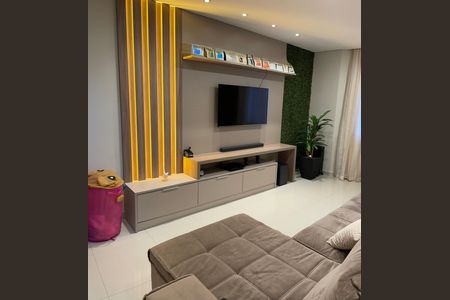 Casa à venda com 192m², 3 quartos e 3 vagas Casa à venda com 192m², 3 quartos e 3 vagasSala