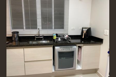 Casa à venda com 192m², 3 quartos e 3 vagas Casa à venda com 192m², 3 quartos e 3 vagasCozinha