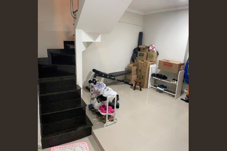 Casa à venda com 192m², 3 quartos e 3 vagas Casa à venda com 192m², 3 quartos e 3 vagasÁrea Externa