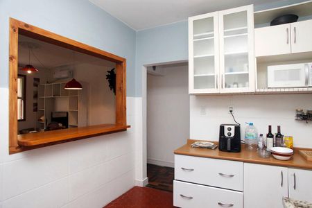 Apartamento à venda com 98m², 3 quartos e sem vagaCozinha