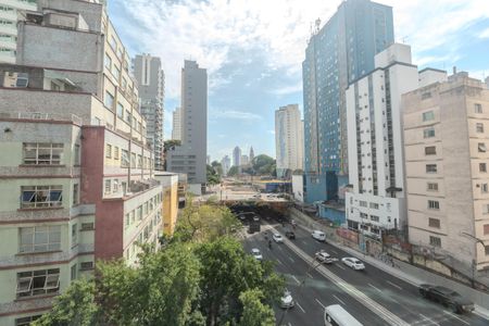 Apartamento para alugar com 80m², 2 quartos e sem vagaSacada