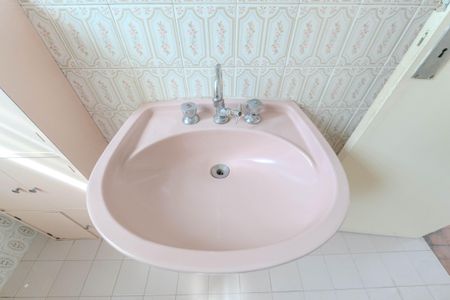 Apartamento para alugar com 80m², 2 quartos e sem vagaBanheiro