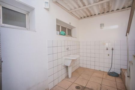 Casa à venda com 144m², 3 quartos e 2 vagasÁrea de Serviço