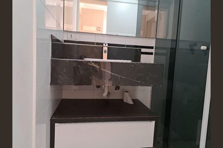 Casa à venda com 150m², 3 quartos e 1 vaga Casa à venda com 150m², 3 quartos e 1 vagaBanheiro 2