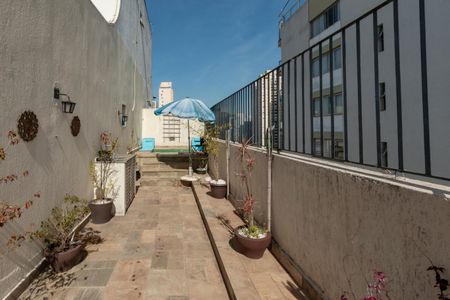 Apartamento à venda com 164m², 2 quartos e 2 vagas Apartamento à venda com 164m², 2 quartos e 2 vagasCobertura