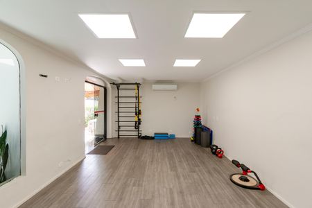 Apartamento à venda com 164m², 2 quartos e 2 vagas Apartamento à venda com 164m², 2 quartos e 2 vagasAcademia