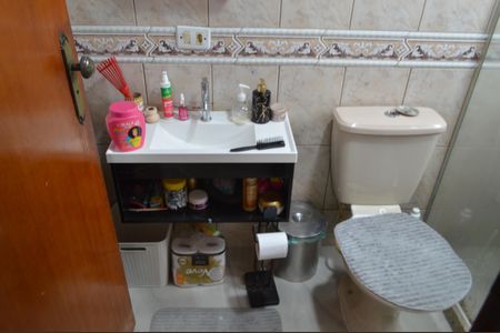 Casa de condomínio à venda com 120m², 3 quartos e 1 vagaBanheiro da Suíte 1