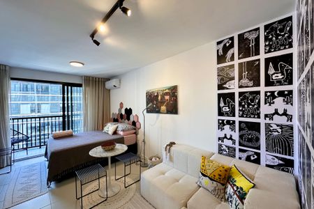 Apartamento à venda com 33m², 1 quarto e sem vaga Apartamento à venda com 33m², 1 quarto e sem vagaSala/Quarto