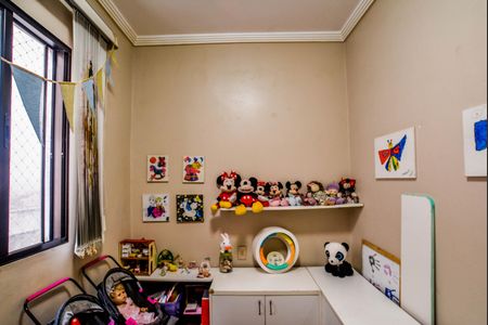 Casa à venda com 242m², 4 quartos e 2 vagas Casa à venda com 242m², 4 quartos e 2 vagasQuarto 1