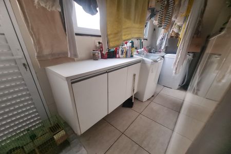 Casa de condomínio à venda com 70m², 2 quartos e 1 vagaÁrea de Serviço