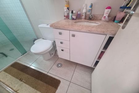 Casa de condomínio à venda com 70m², 2 quartos e 1 vagaBanheiro da Suíte 2