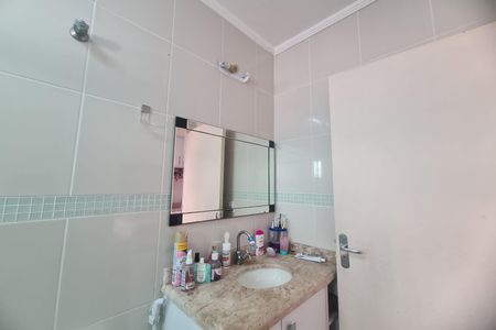 Casa de condomínio à venda com 70m², 2 quartos e 1 vagaBanheiro da Suíte 2