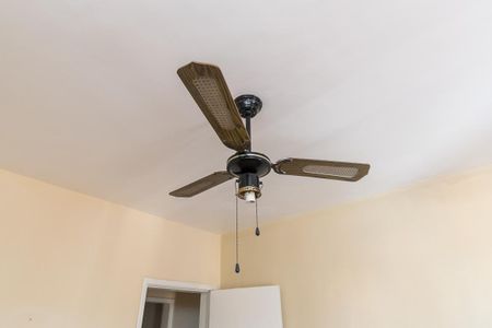 Quarto 1 de apartamento à venda com 3 quartos, 60m² em Penha, Rio de Janeiro