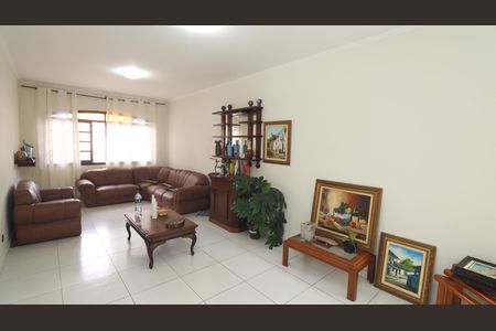 Sala  de casa para alugar com 3 quartos, 350m² em Vila Mazzei, São Paulo
