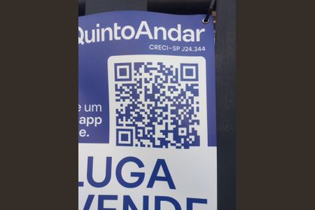 Casa à venda com 306m², 4 quartos e 7 vagas Casa à venda com 306m², 4 quartos e 7 vagasCódigo