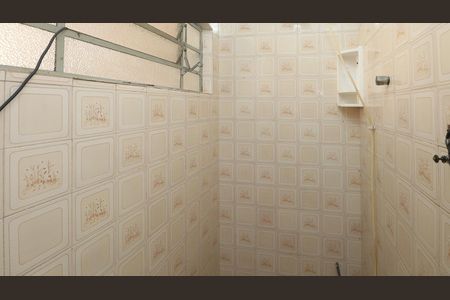 Casa à venda com 306m², 4 quartos e 7 vagas Casa à venda com 306m², 4 quartos e 7 vagasBanheiro de Serviço