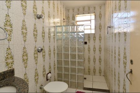 Apartamento à venda com 80m², 3 quartos e 1 vaga Apartamento à venda com 80m², 3 quartos e 1 vagaBanheiro