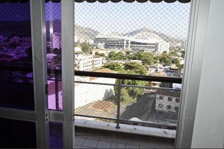 Apartamento à venda com 85m², 2 quartos e 2 vagasSuíte Sacada