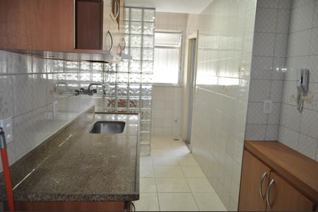 Apartamento à venda com 85m², 2 quartos e 2 vagasCozinha