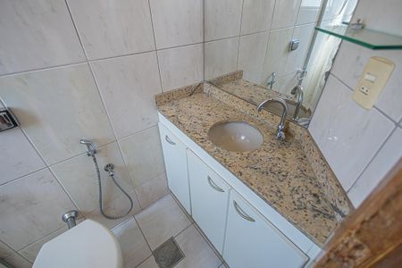 Apartamento à venda com 67m², 2 quartos e 2 vagasSuíte Banheiro