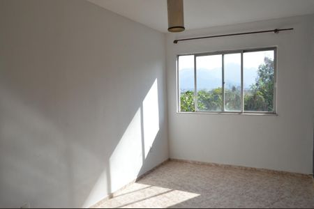 Sala de apartamento à venda com 2 quartos, 45m² em Pechincha, Rio de Janeiro