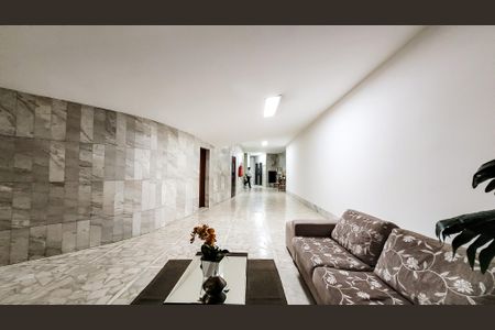 Apartamento à venda com 100m², 2 quartos e 1 vagaHall social