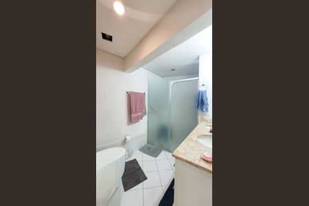 Apartamento à venda com 100m², 2 quartos e 1 vagaBanheiro da Suíte