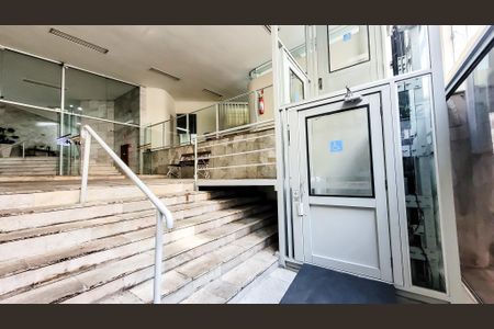 Apartamento à venda com 100m², 2 quartos e 1 vagaHall social