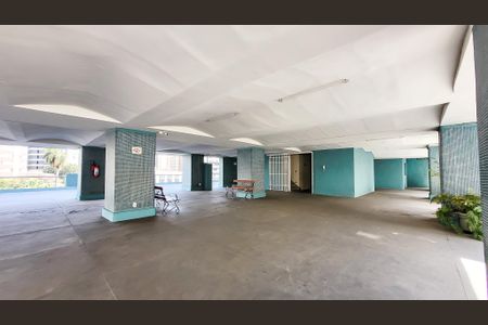 Apartamento à venda com 100m², 2 quartos e 1 vagaÁrea comum