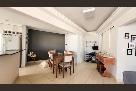 Apartamento à venda com 100m², 2 quartos e 1 vagaSala