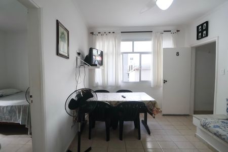 Sala de apartamento para alugar com 2 quartos, 60m² em Barra Funda, Guarujá